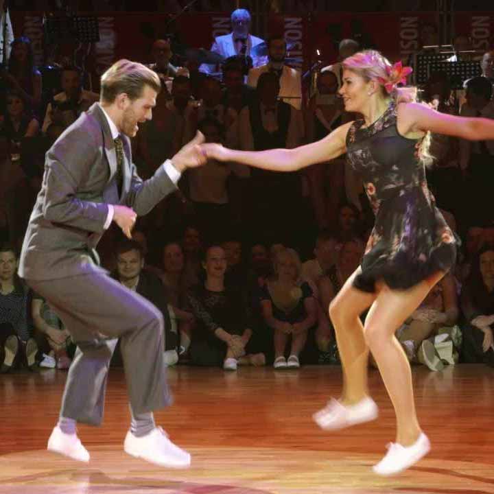 boogie dancers