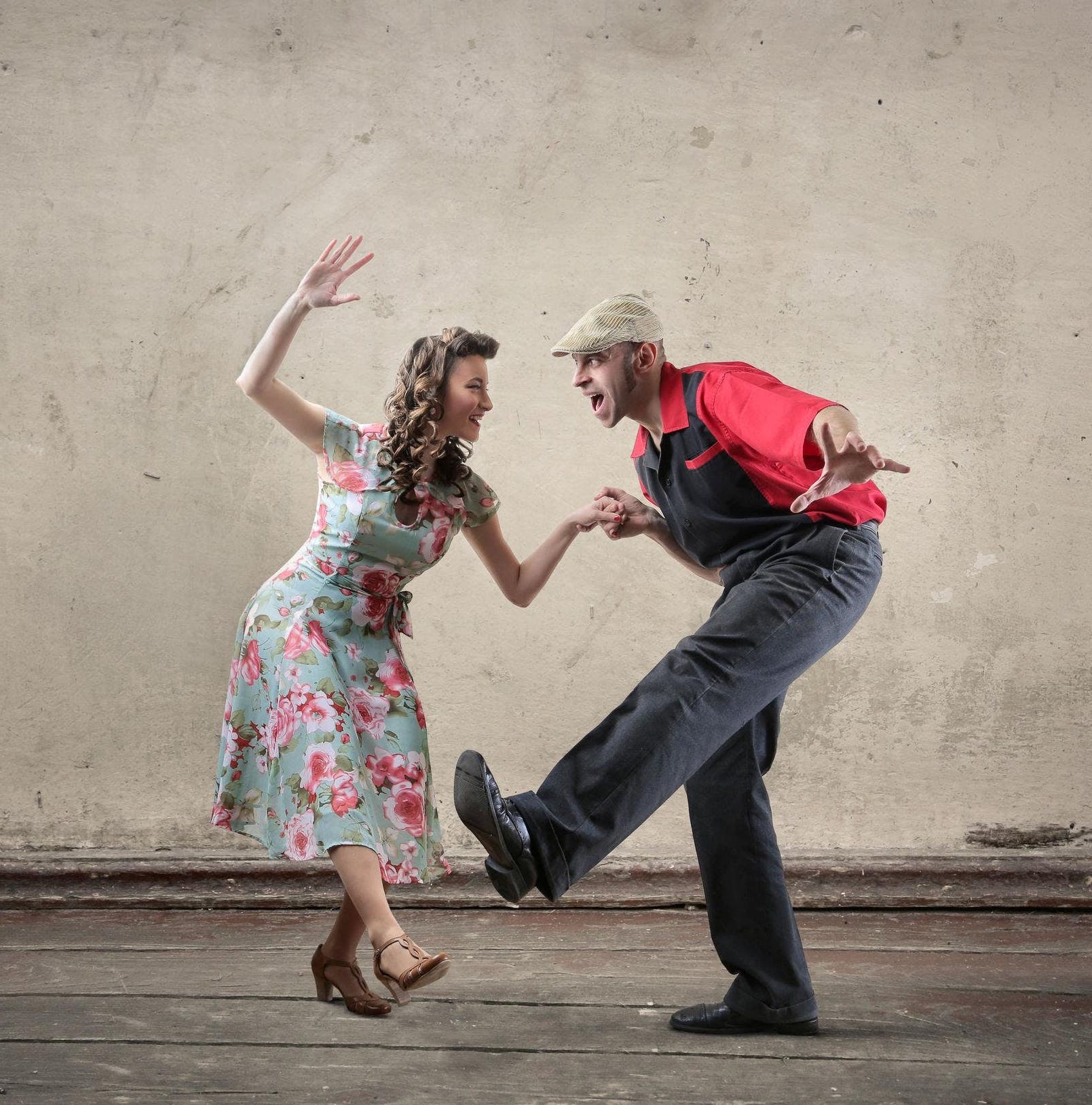lindy dancers